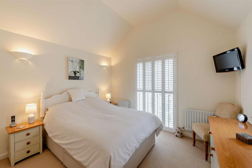 8644935-interior15-800.jpg