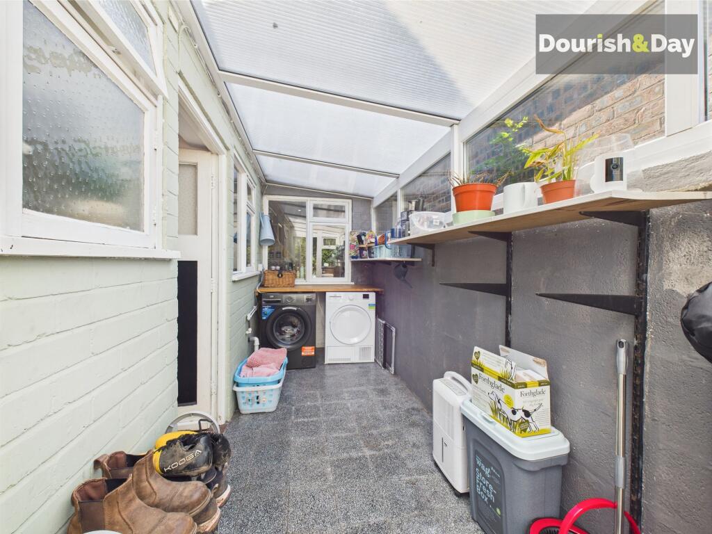 Utility/Rear Porch