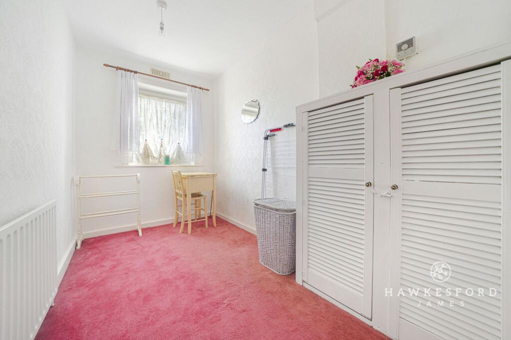 Albion Plane, Newington - Bedroom 1