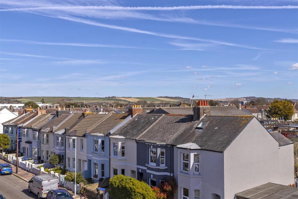 Northcourt Flat 6.jpg