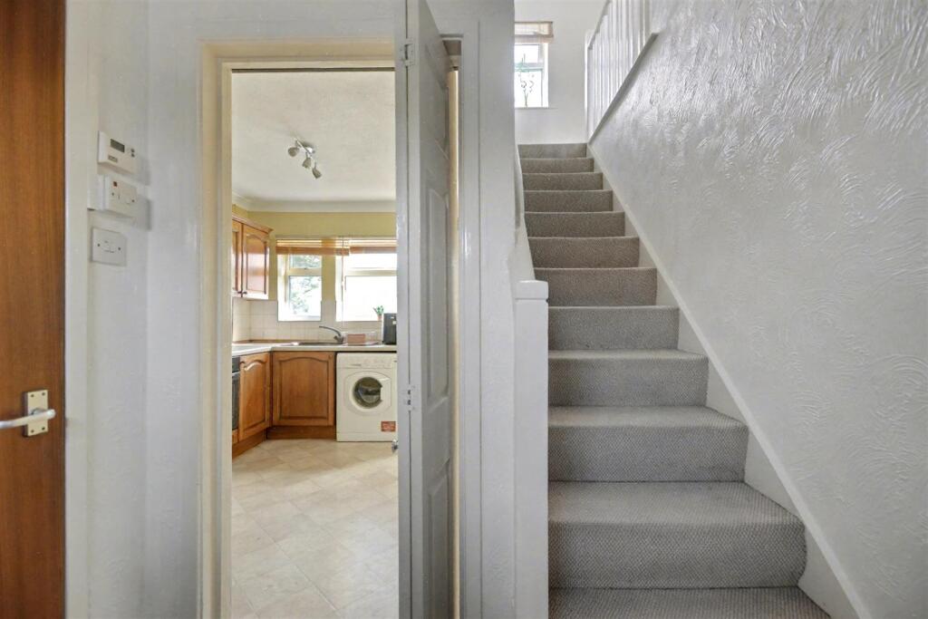 Entrance Hall_2.jpeg