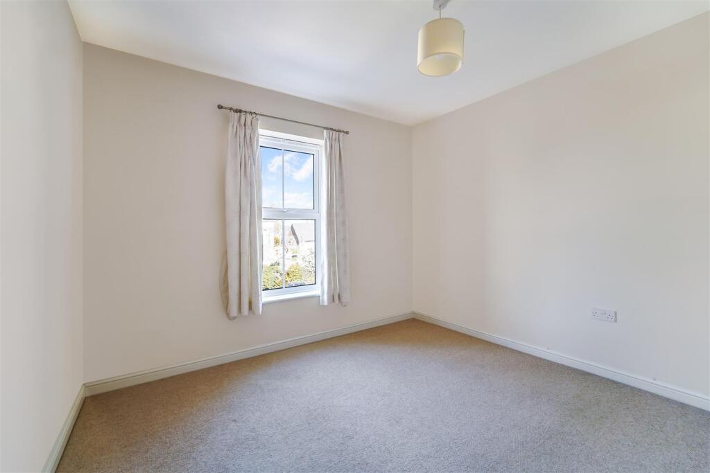 HORTON CRESCENT  SILK CROFT (3).jpg