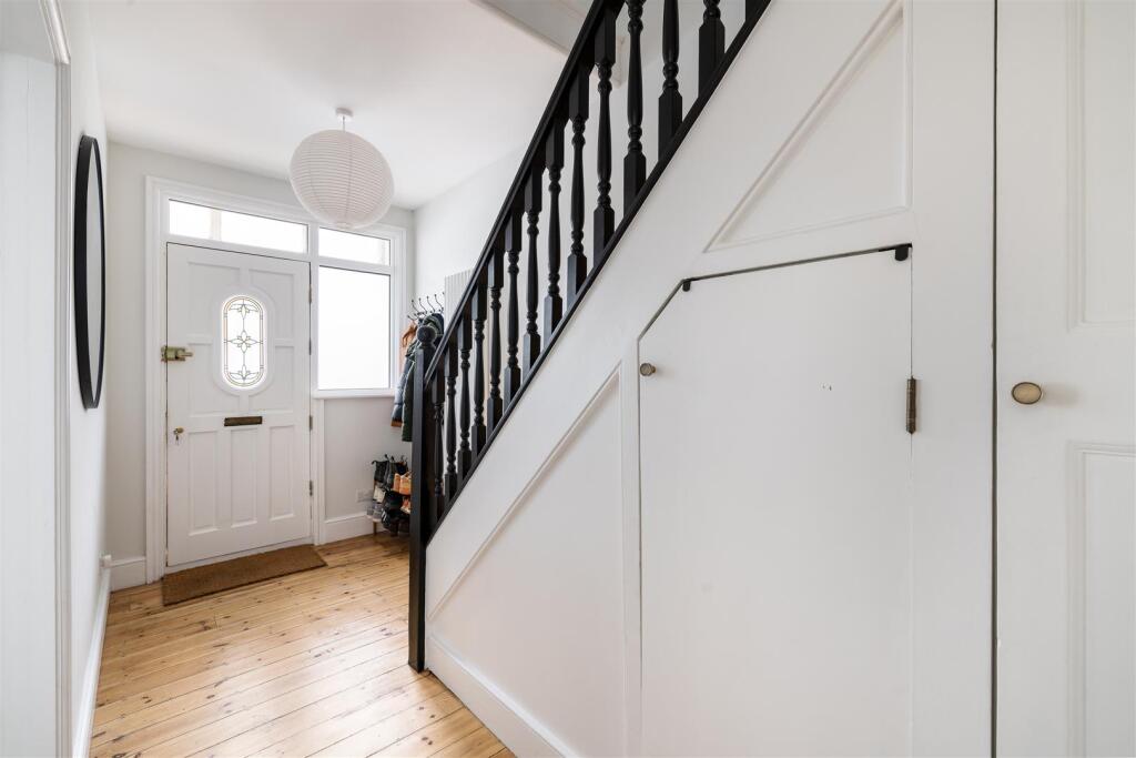 Fourth Avenue E12