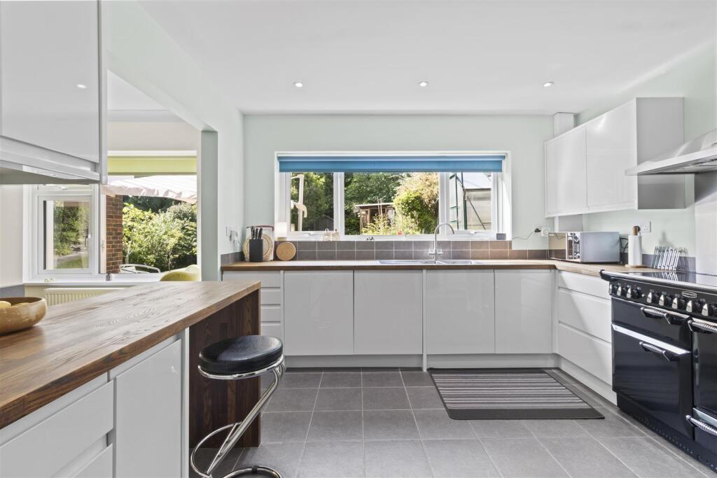 kitchen #3.jpg