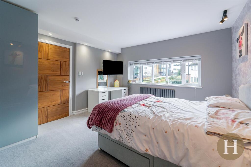Hadleigh Estate Agents-20.jpg