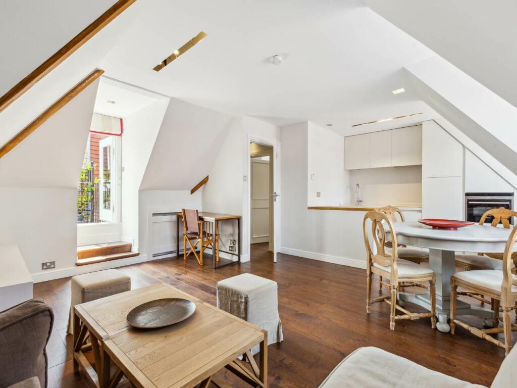 Flat 6, 22 Mulberry 