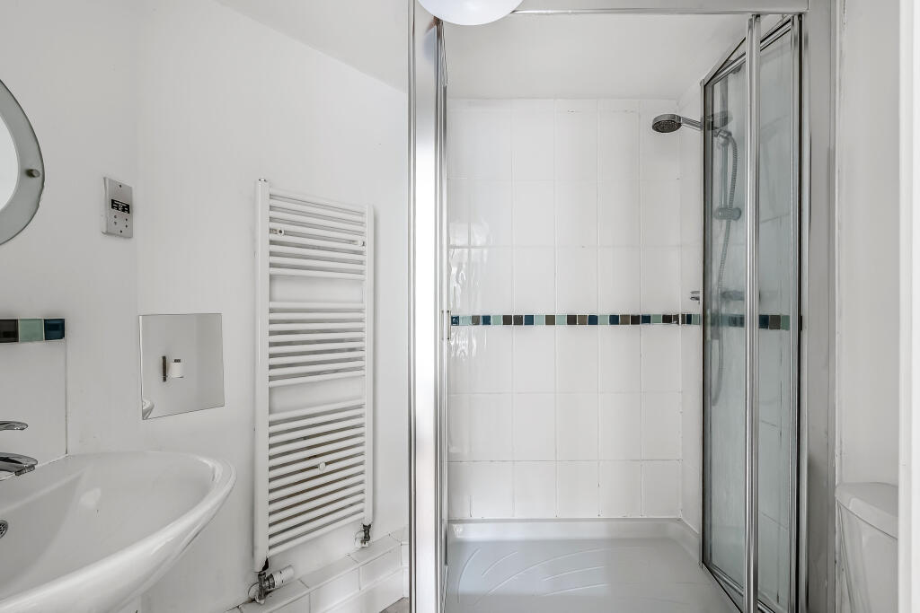 Flat-9-Kingswood-Place-2