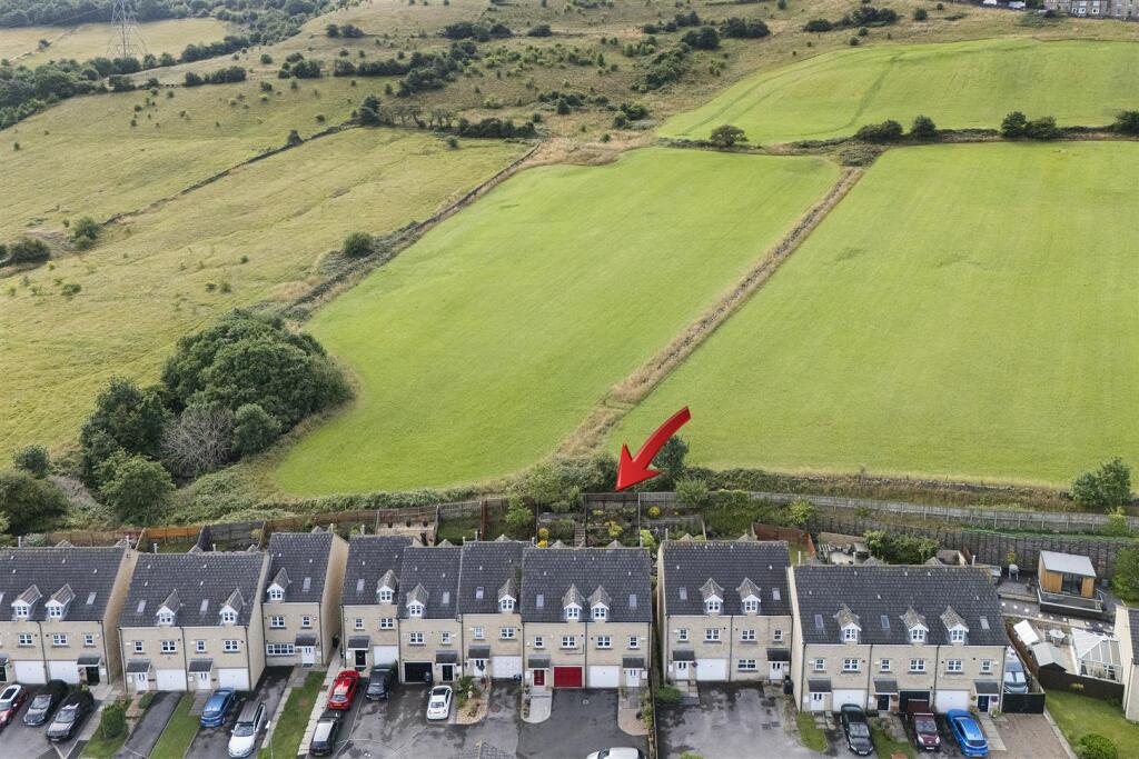 Bramleys Estate Agents - High Bank Close - Elland 