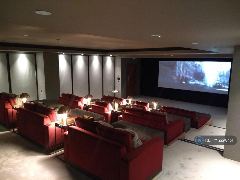 Private Cinema 