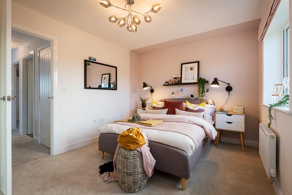 The Amersham spacious bedroom with en suite