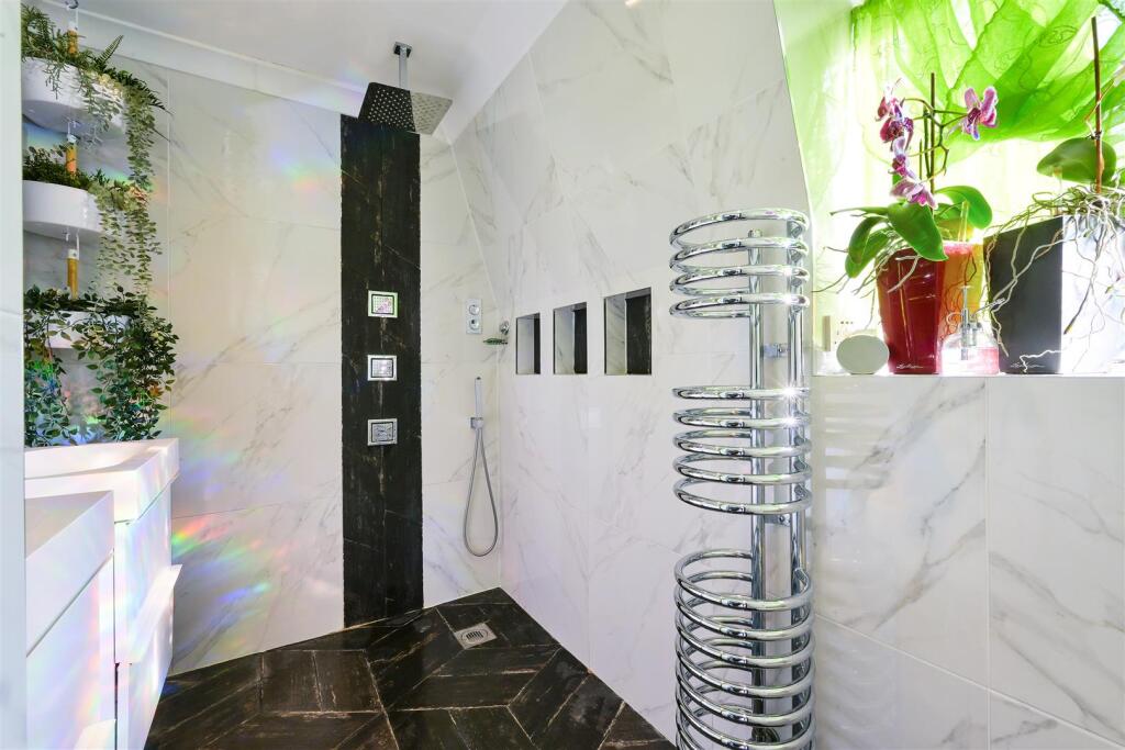 ASHCOMBE TERRACE, 12- (6).jpg