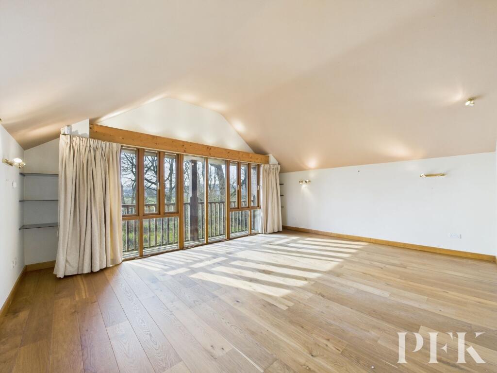 Principal Bedroom Suite