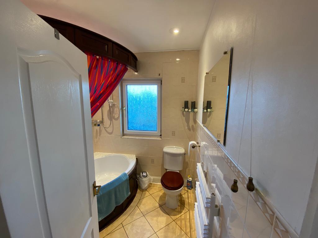 72 m bath.JPG