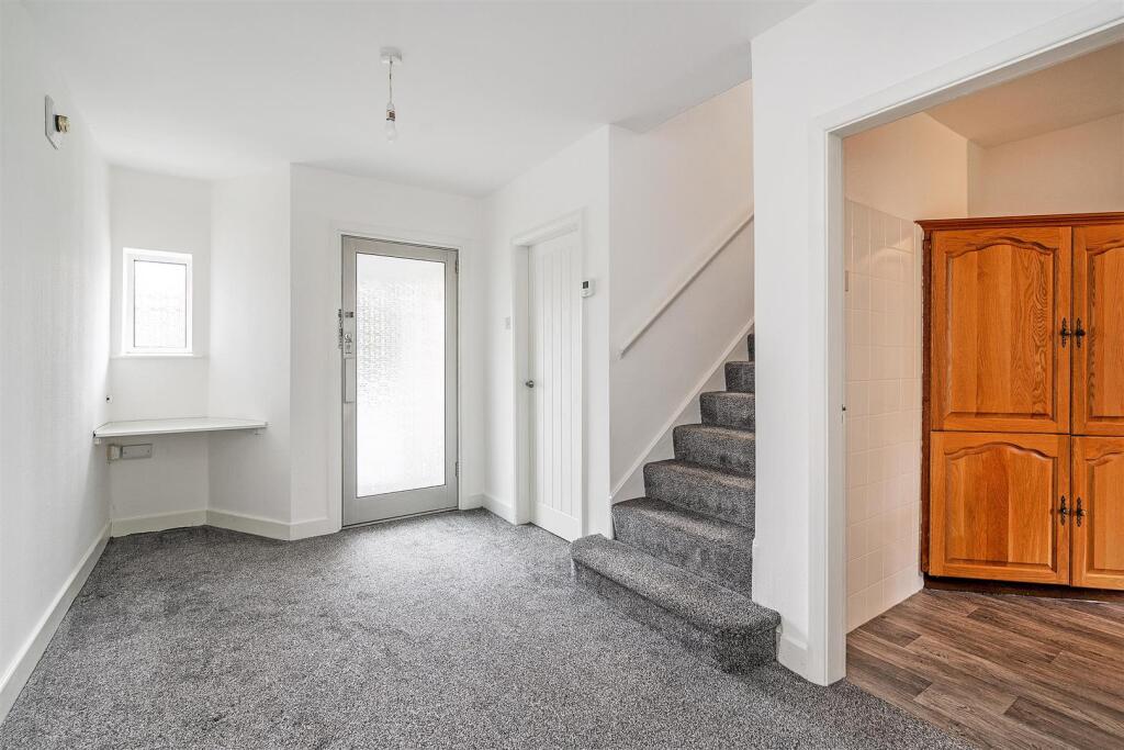 7 Dunsmore Grove-13_lo.jpg