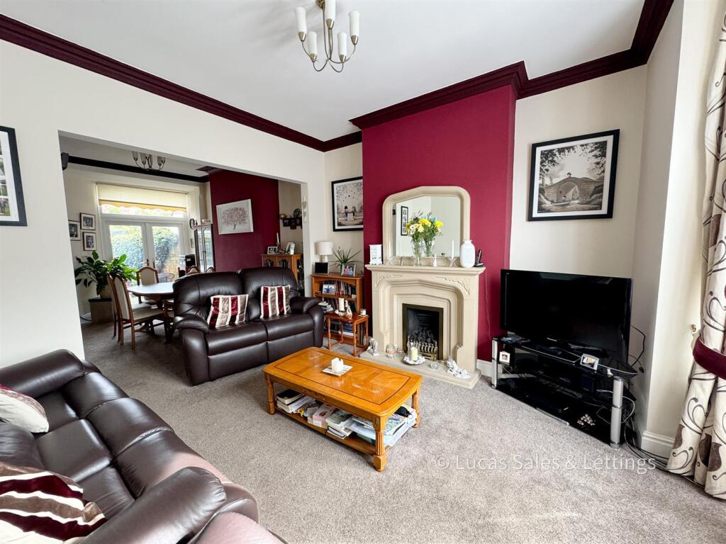 6 Dryden ST Kettering-04.jpg