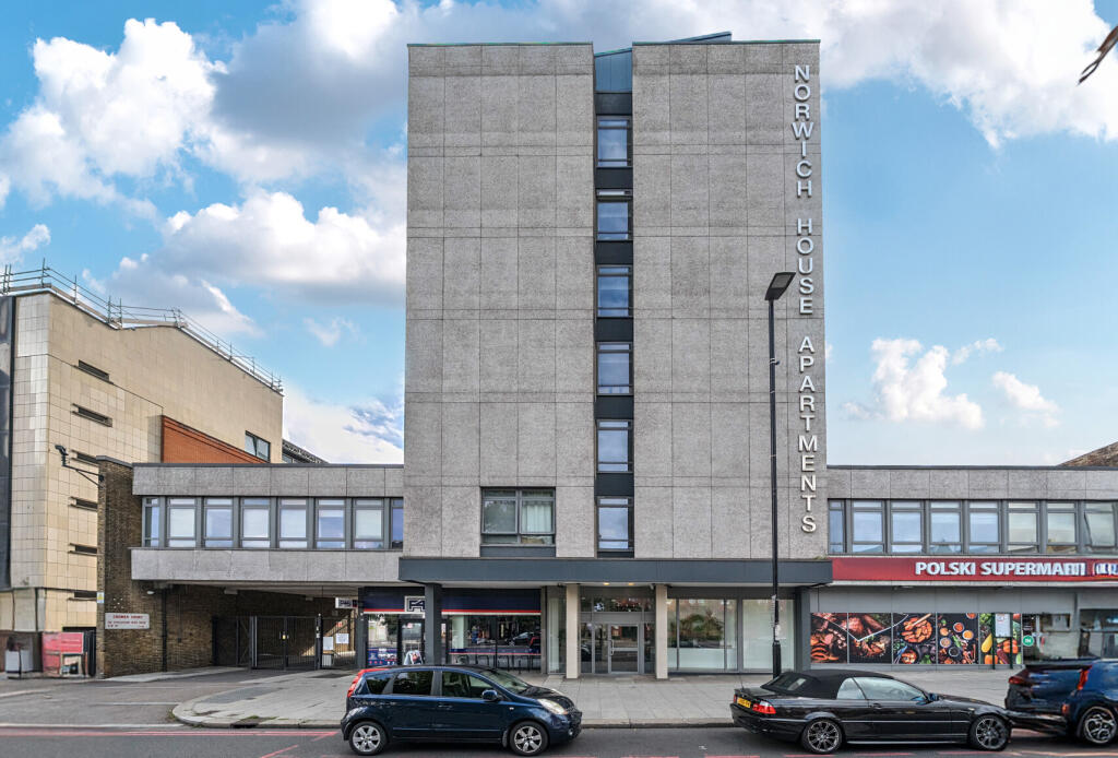 1347172-9-68b6c4f...