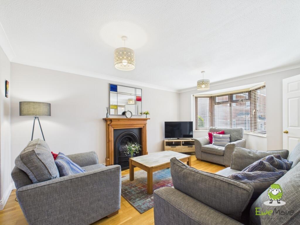 CAM03778G0-PR0187-STILL005