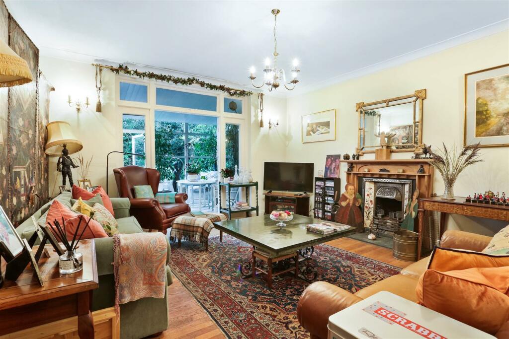 1240037290 -  10.jpg