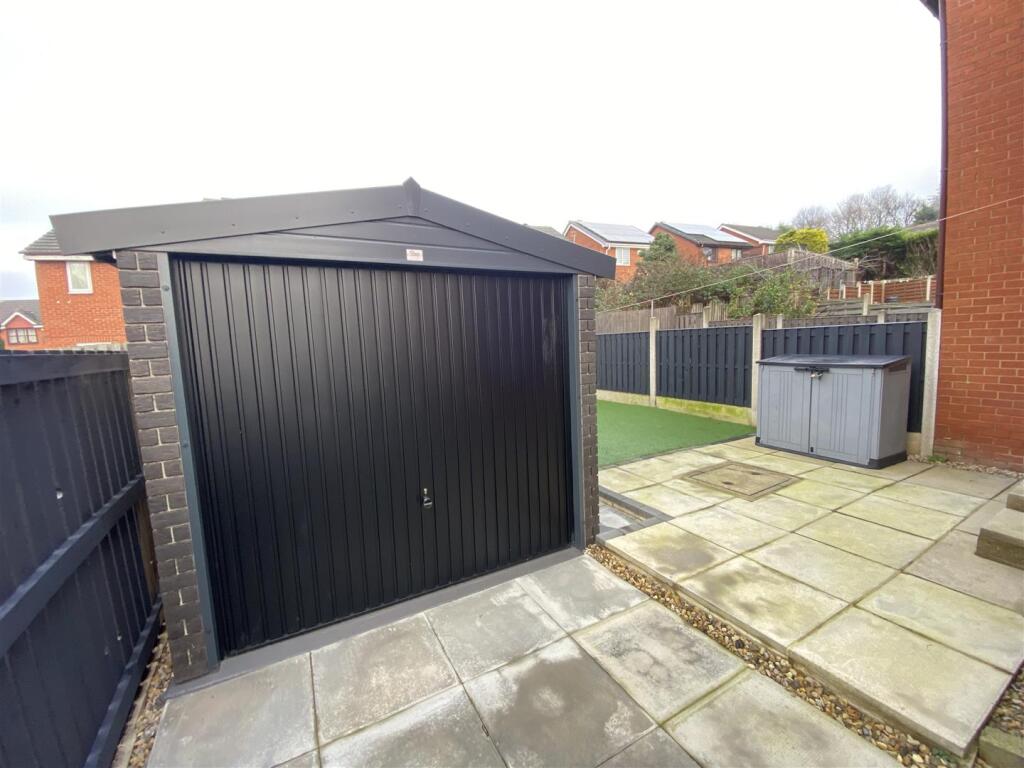 Bramleys Estate Agents - Maizebrook - Mirfield (1)