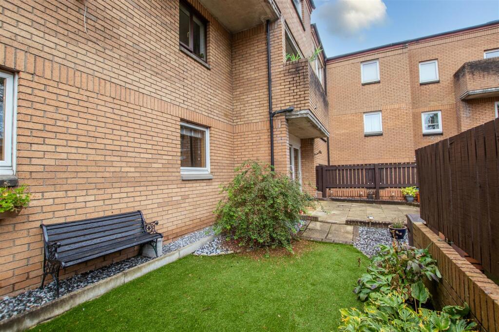 rear.garden.jpg