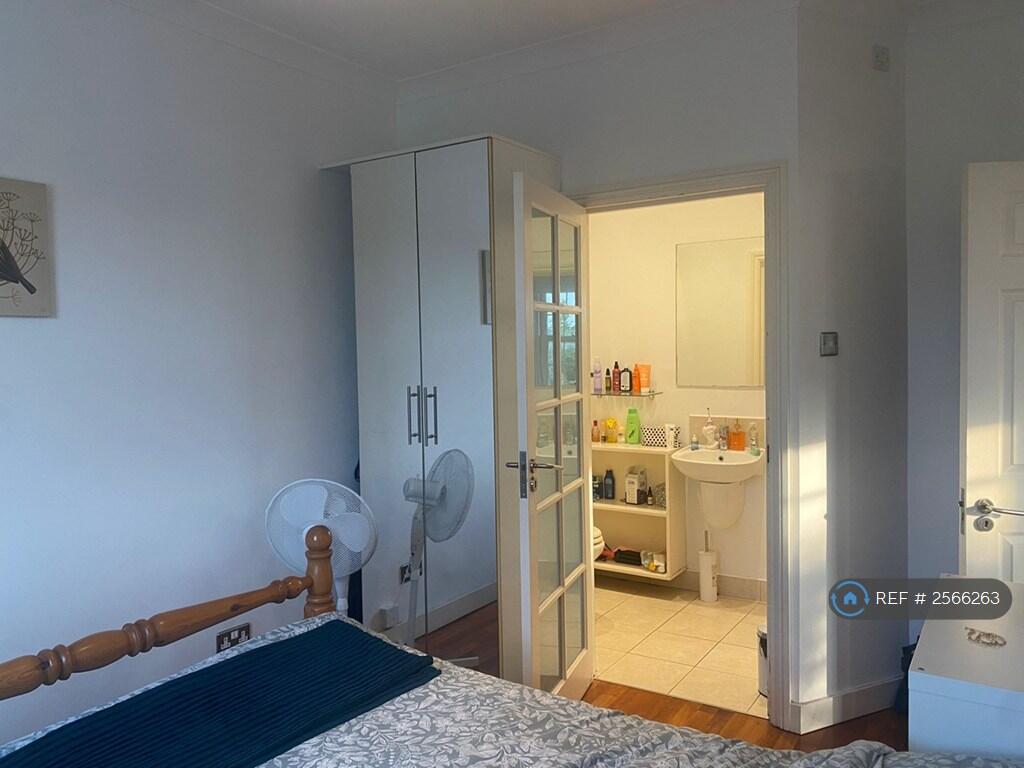 Double Bedroom