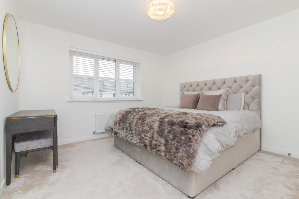 10 Brailsford drive paisley PA2 7GG L-23