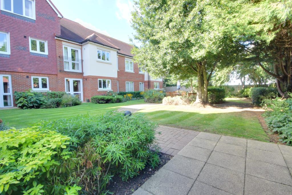 COMMUNAL GARDEN