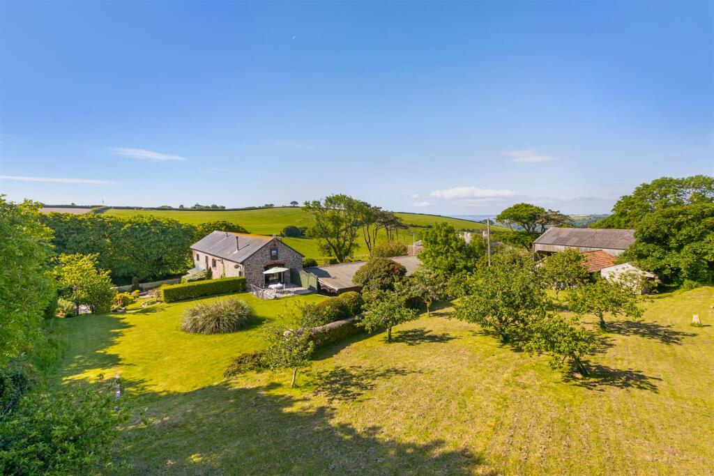 A09 - Springs Farm rownstone Road Kingswear - 2405