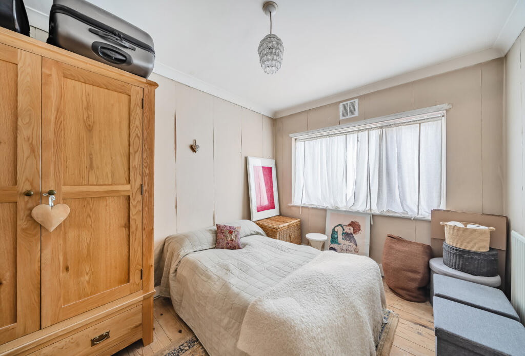 1315234-2-685e8f7...