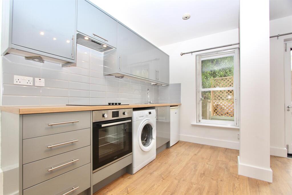 Shakespeare Walk, N16