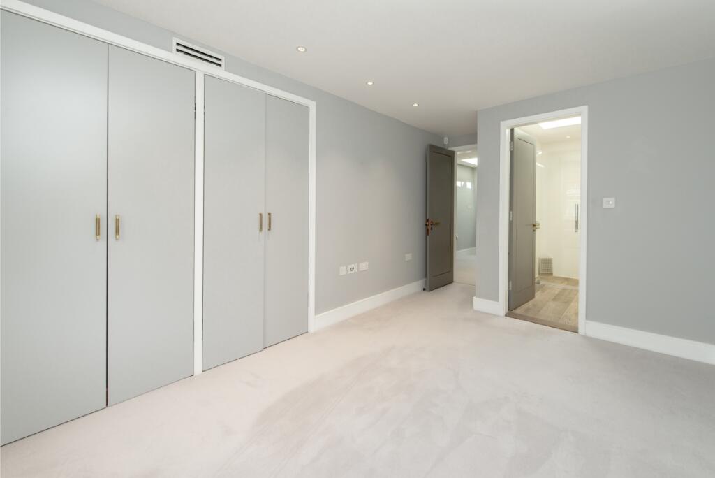 Clabon Mews 