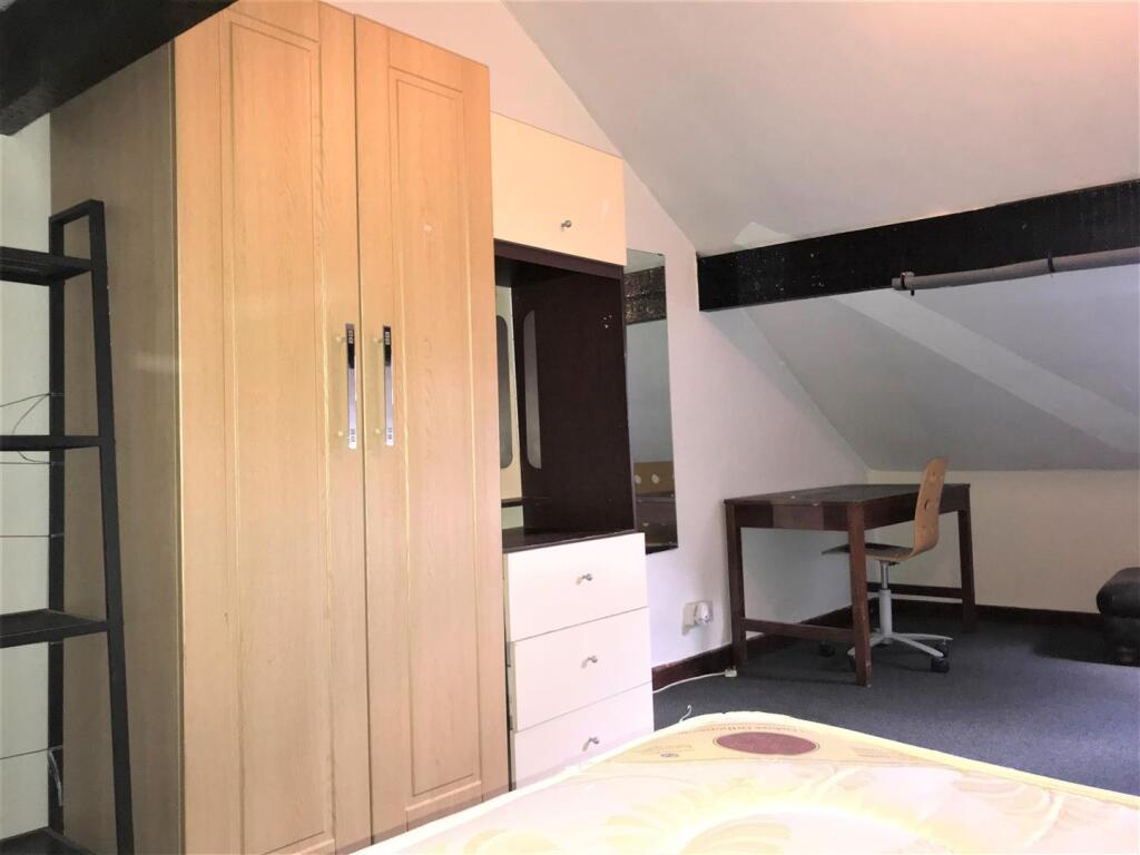 BEDROOM 6.jpg