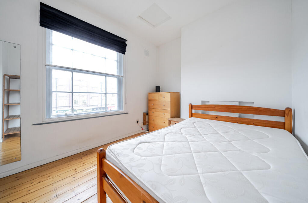 1364632-12-68e515...