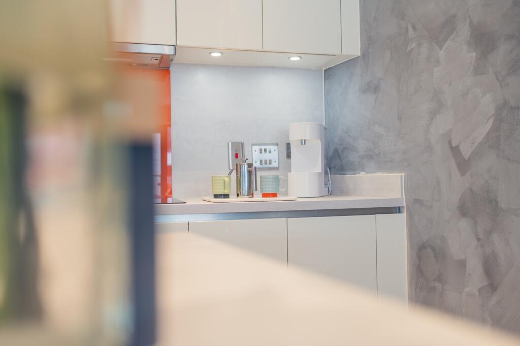 Award-winning Media team on EVERY Listing_30