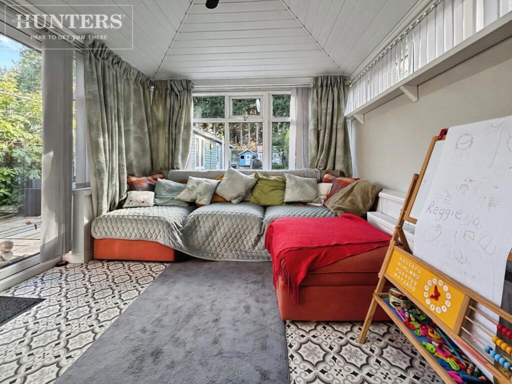 pbox-living_room-338400.jpeg
