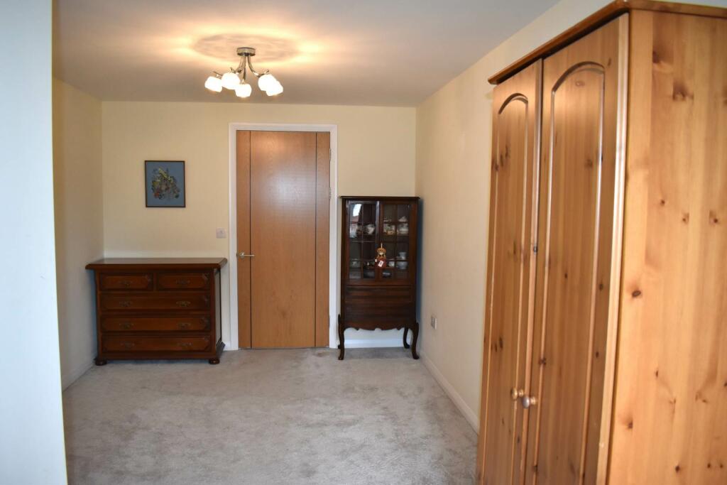 2nd Bedroom