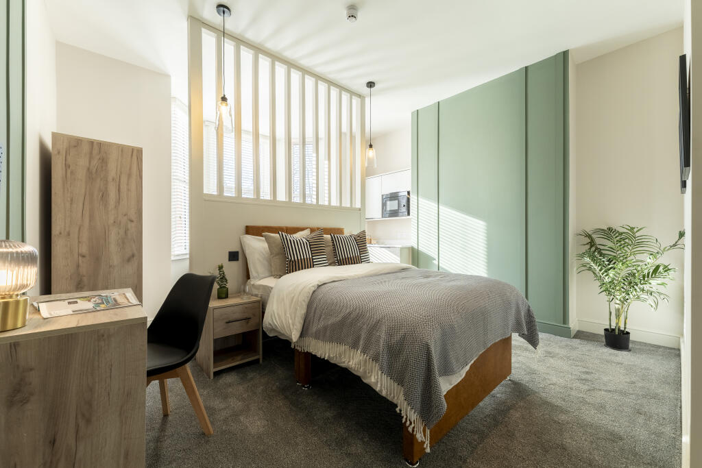 Room1.jpg