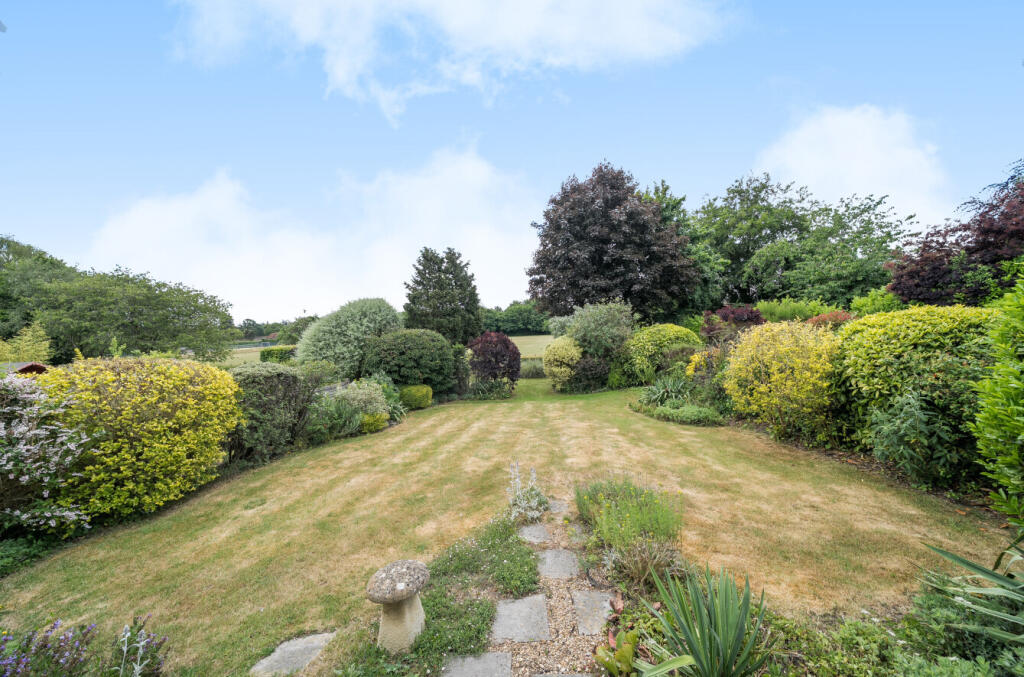 1302103-17-683d88...