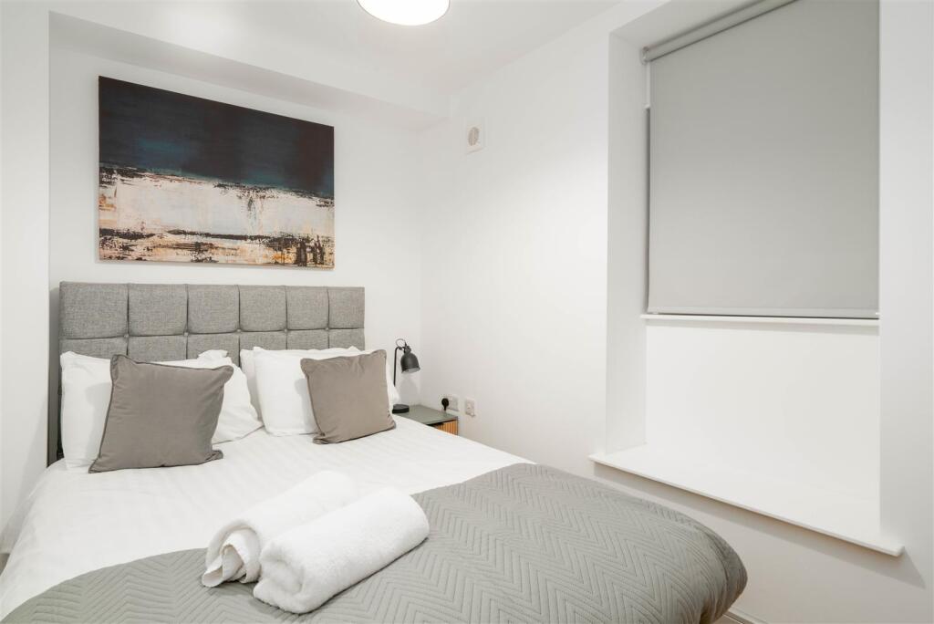 Bedroom1.jpg
