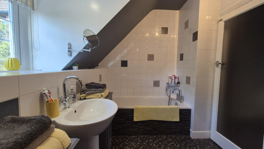 Ensuite
