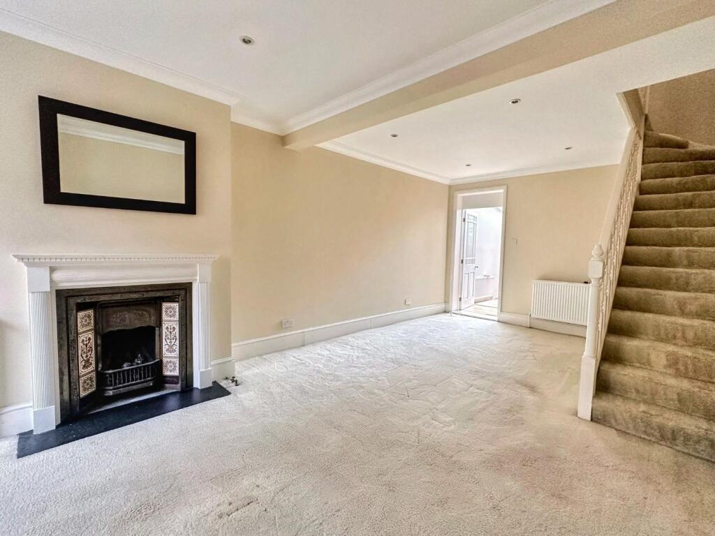 WhatsApp Image 20250905 at 101406_5c506e2d.jpg