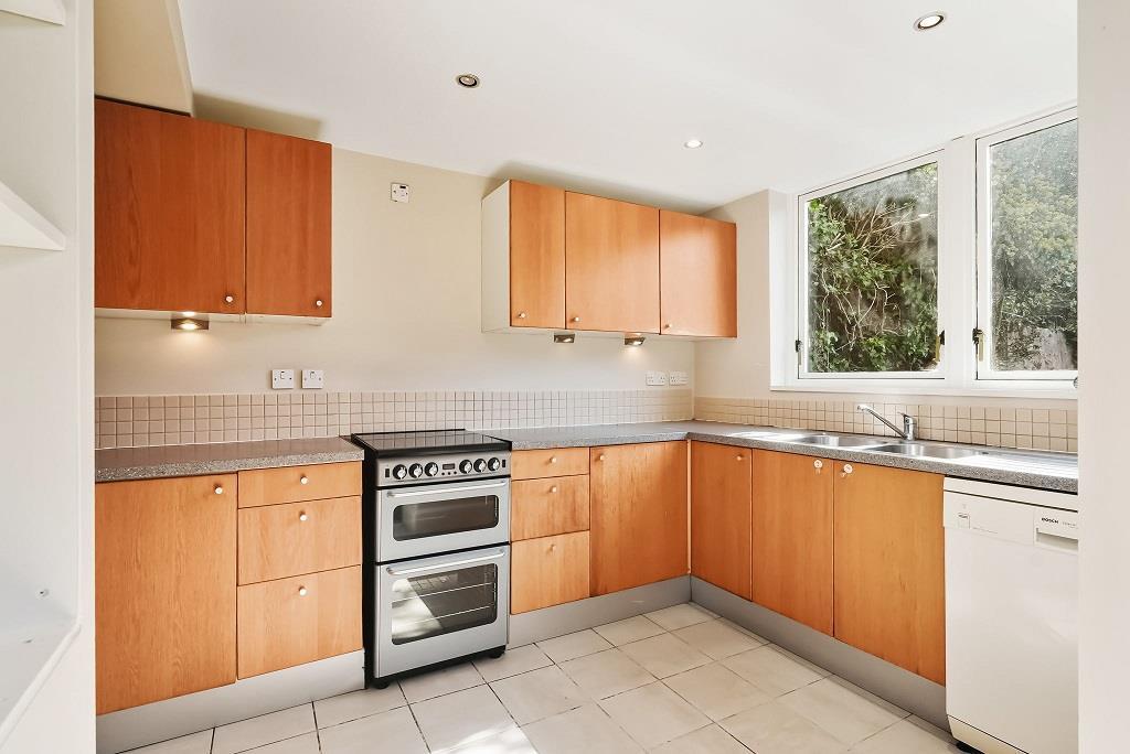 Kitchen 1a.jpg