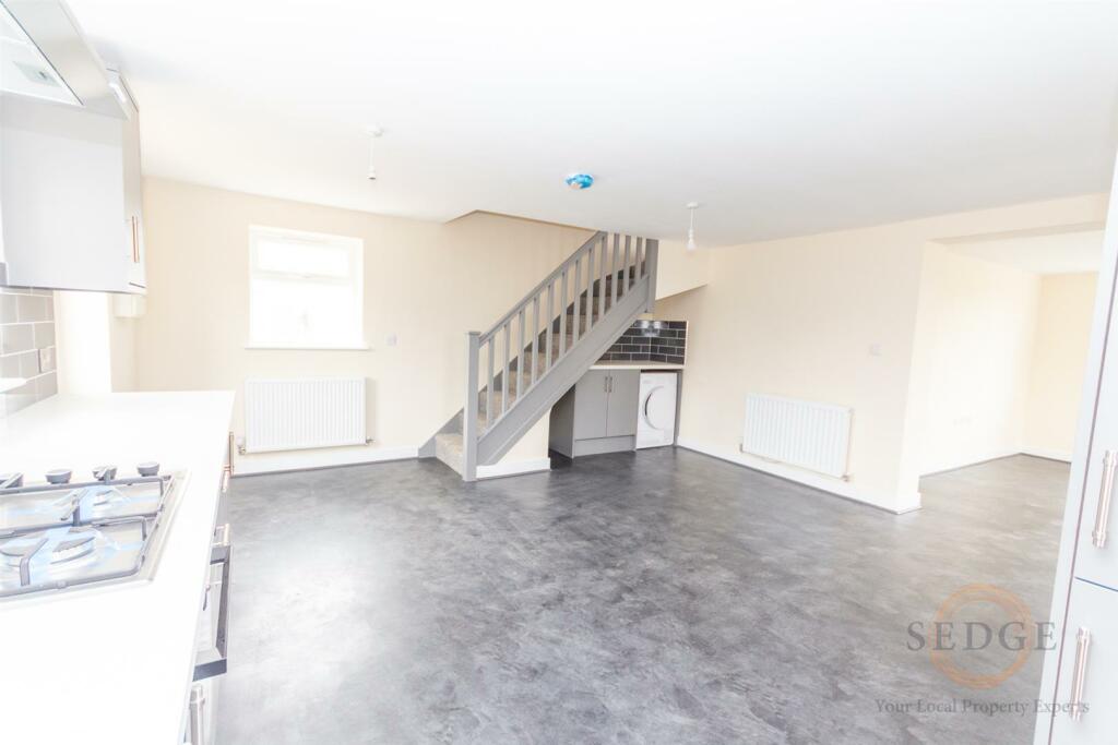 87 spalding common-15.jpg