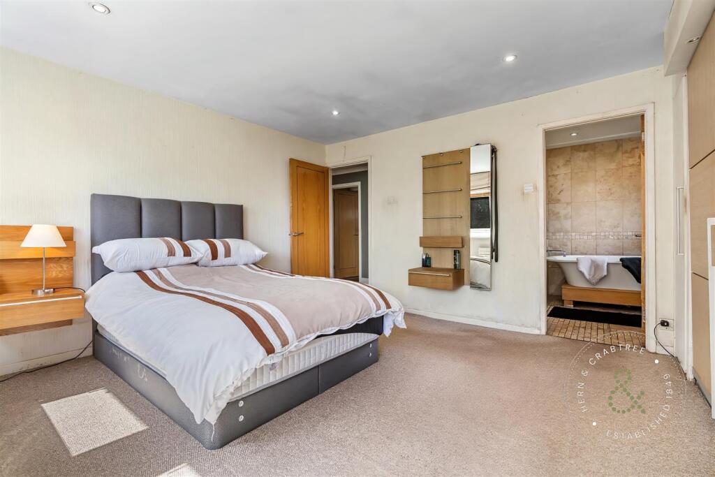 Internal Penhill (6).jpeg