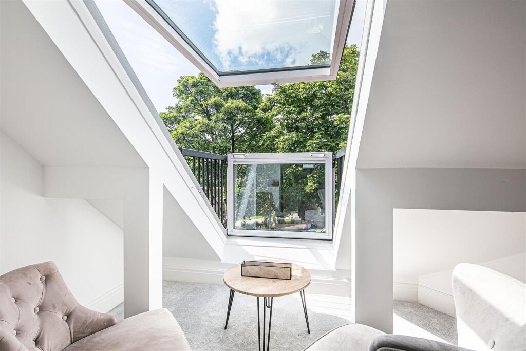 Balcony velux in bed 5