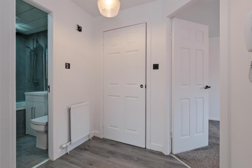 001-32 Cairn Court, Motherwell, ML1 1TD.jpg