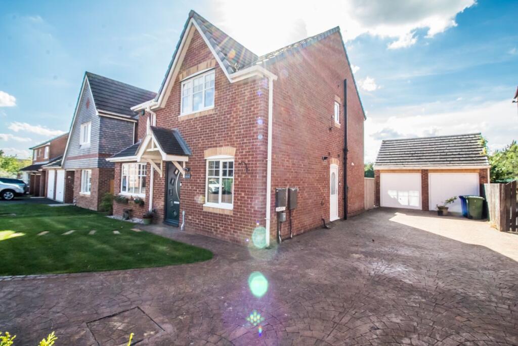 Front External Pic 2. 