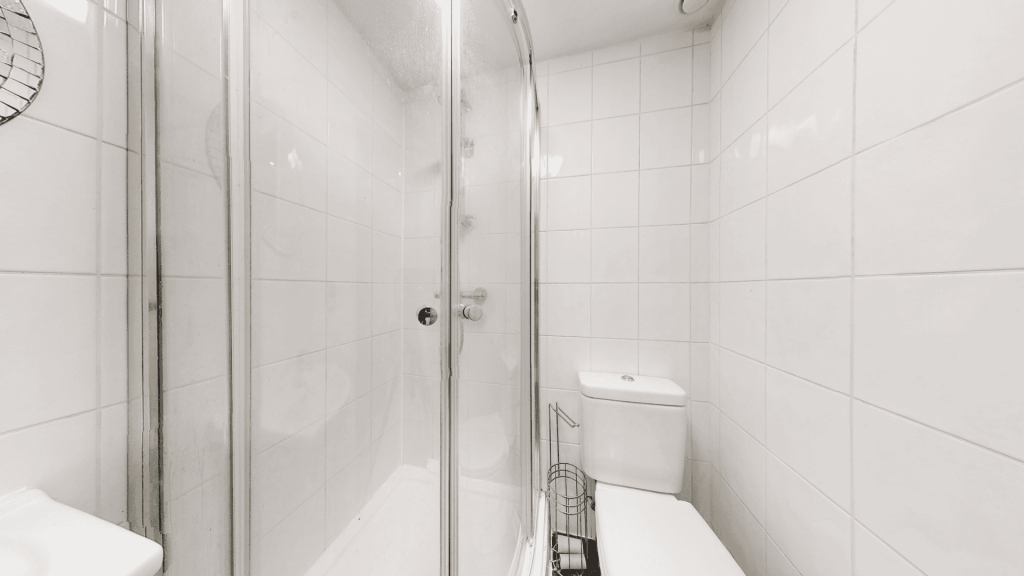 BATHROOM ONE
