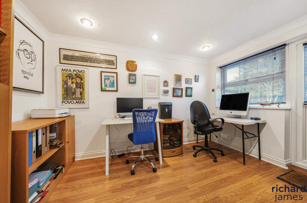 ff307f419fe145f687f091ff0e8f3fa6