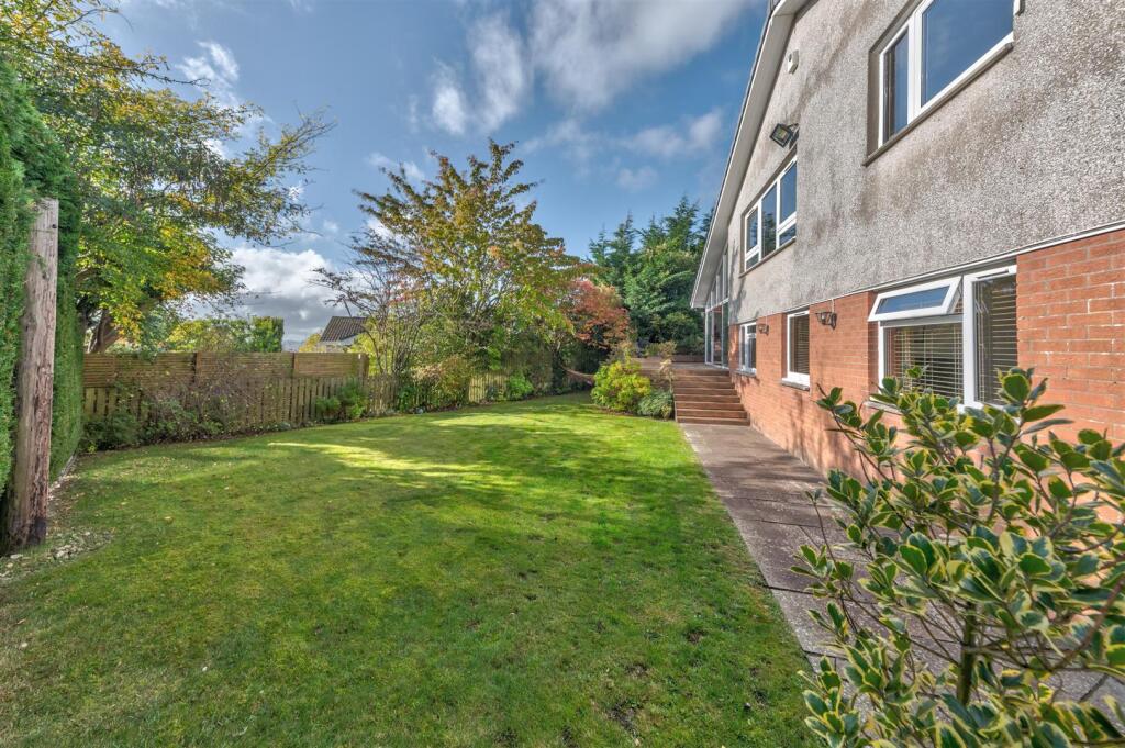 20 The Logan Liff-22.JPG